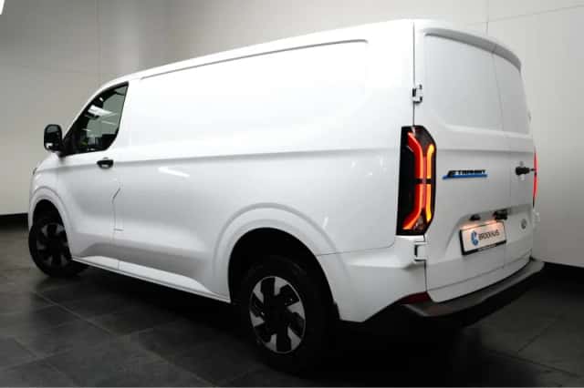 Ford Transit Custom (2026) thumbnail 5