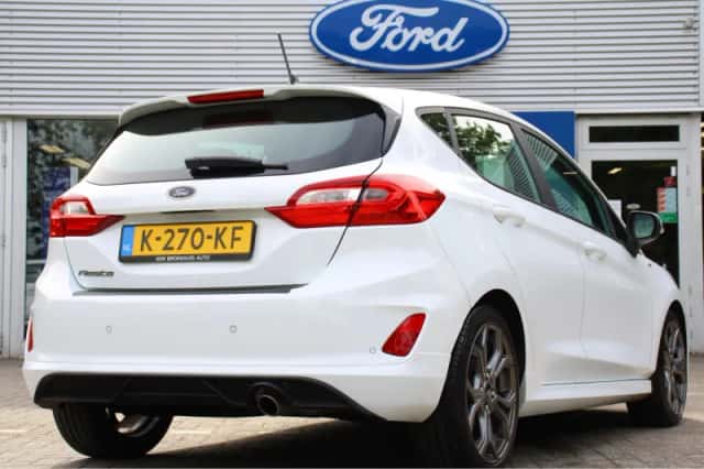 Ford Fiesta (2021) thumbnail 3