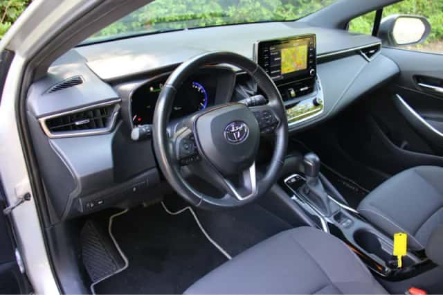 Toyota Corolla (2019) thumbnail 4