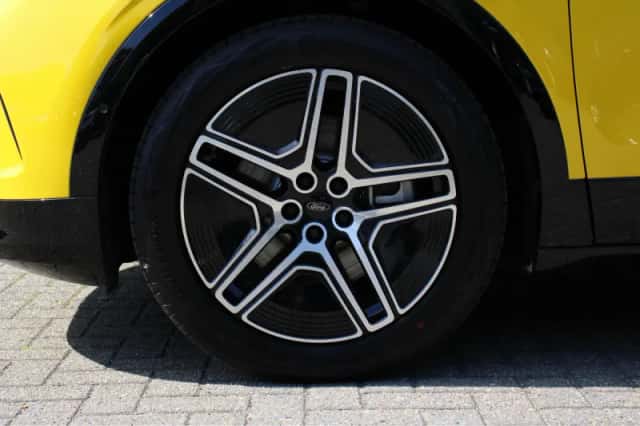 Ford Capri (2025) thumbnail 37