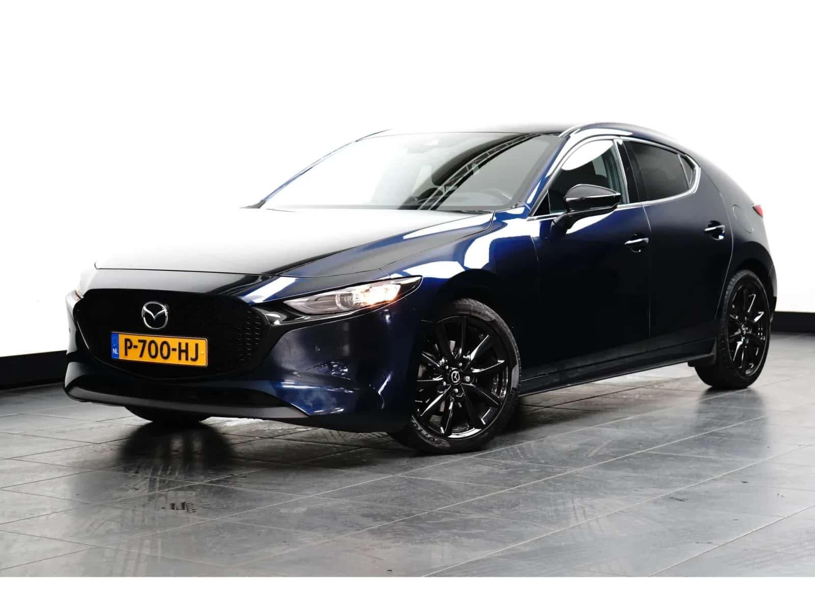Mazda 3 (2022) — foto 1