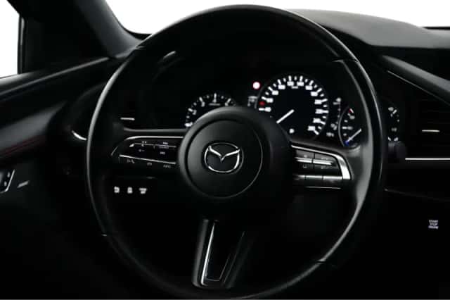 Mazda 3 (2022) thumbnail 11