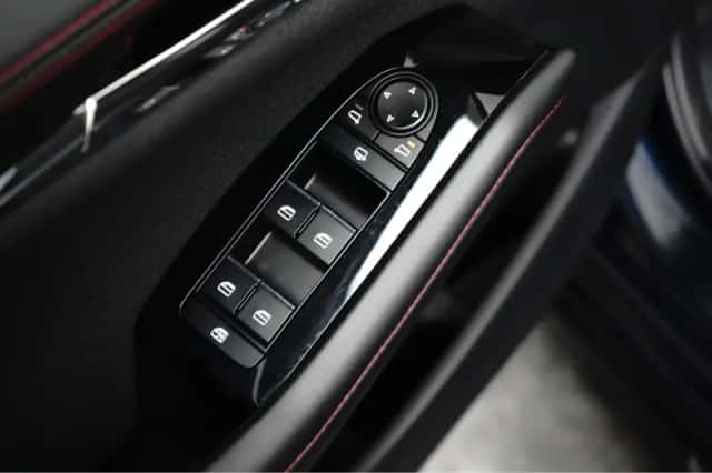 Mazda 3 (2022) thumbnail 19