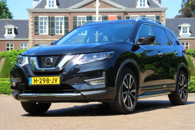 Nissan X-Trail (2020) thumbnail 1