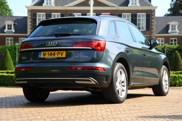 Audi Q5 (2021) thumbnail 3
