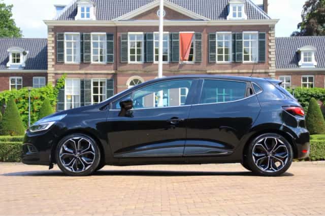 Renault Clio (2017) thumbnail 2