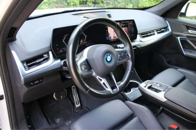BMW X1 (2023) thumbnail 4