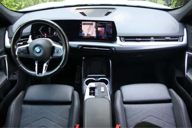 BMW X1 (2023) thumbnail 5