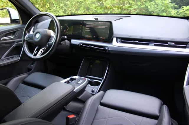 BMW X1 (2023) thumbnail 6