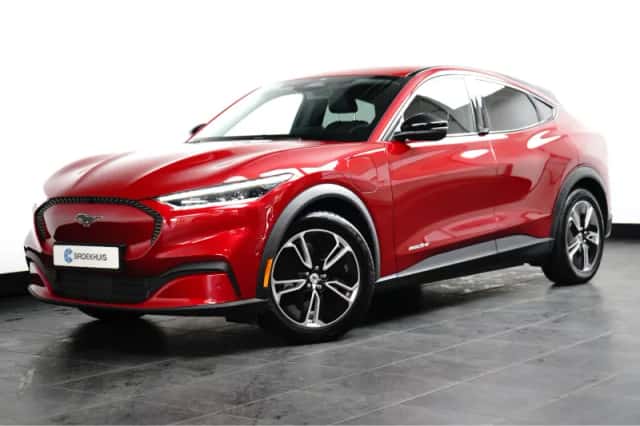 Ford Mustang Mach-E (2026) thumbnail 1