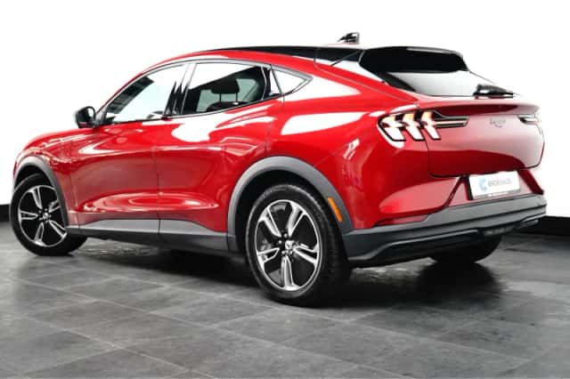 Ford Mustang Mach-E (2026) thumbnail 2