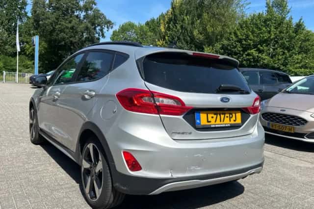 Ford Fiesta (2021) thumbnail 5