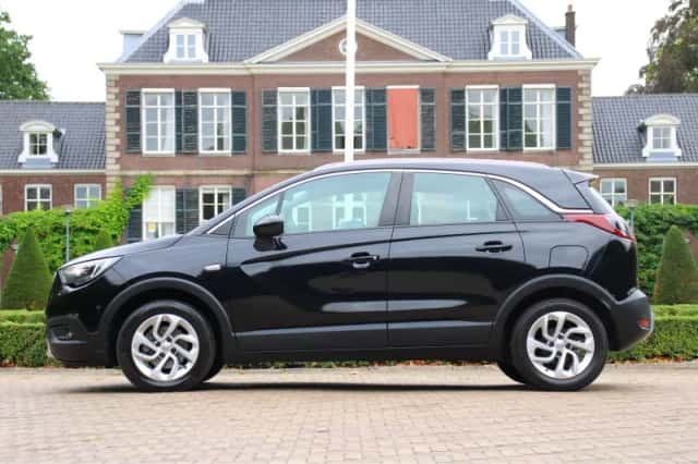Opel Crossland X (2020) thumbnail 2