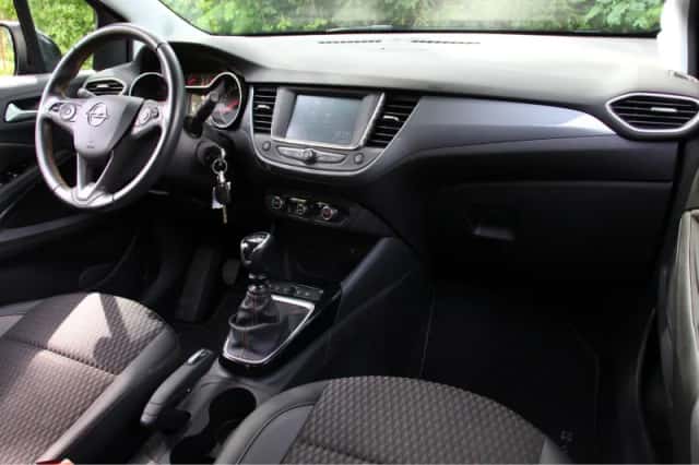 Opel Crossland X (2020) thumbnail 6