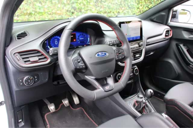 Ford Puma (2024) thumbnail 4