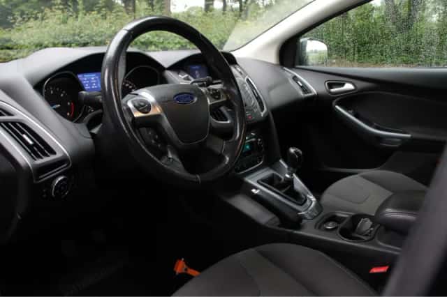 Ford Focus (2013) thumbnail 4