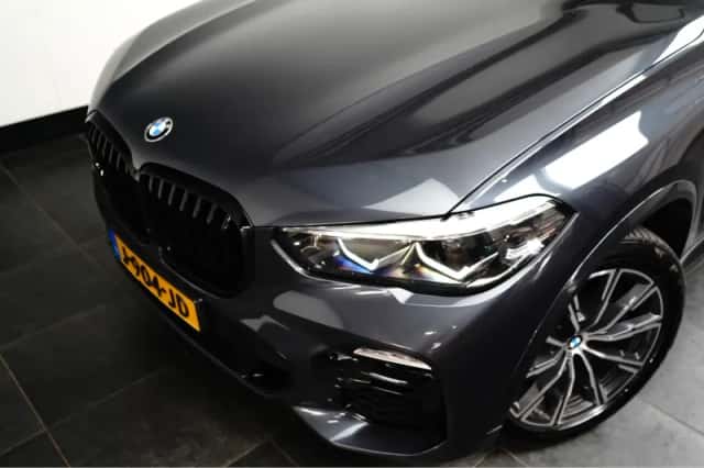 BMW X5 (2020) thumbnail 3