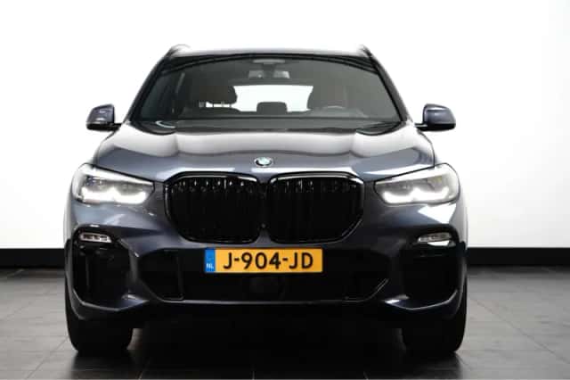 BMW X5 (2020) thumbnail 4