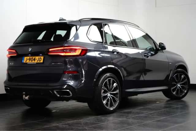BMW X5 (2020) thumbnail 6