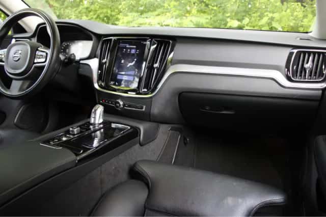 Volvo V60 (2019) thumbnail 6