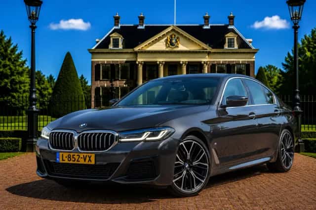 BMW 5-Serie (2021) thumbnail 1