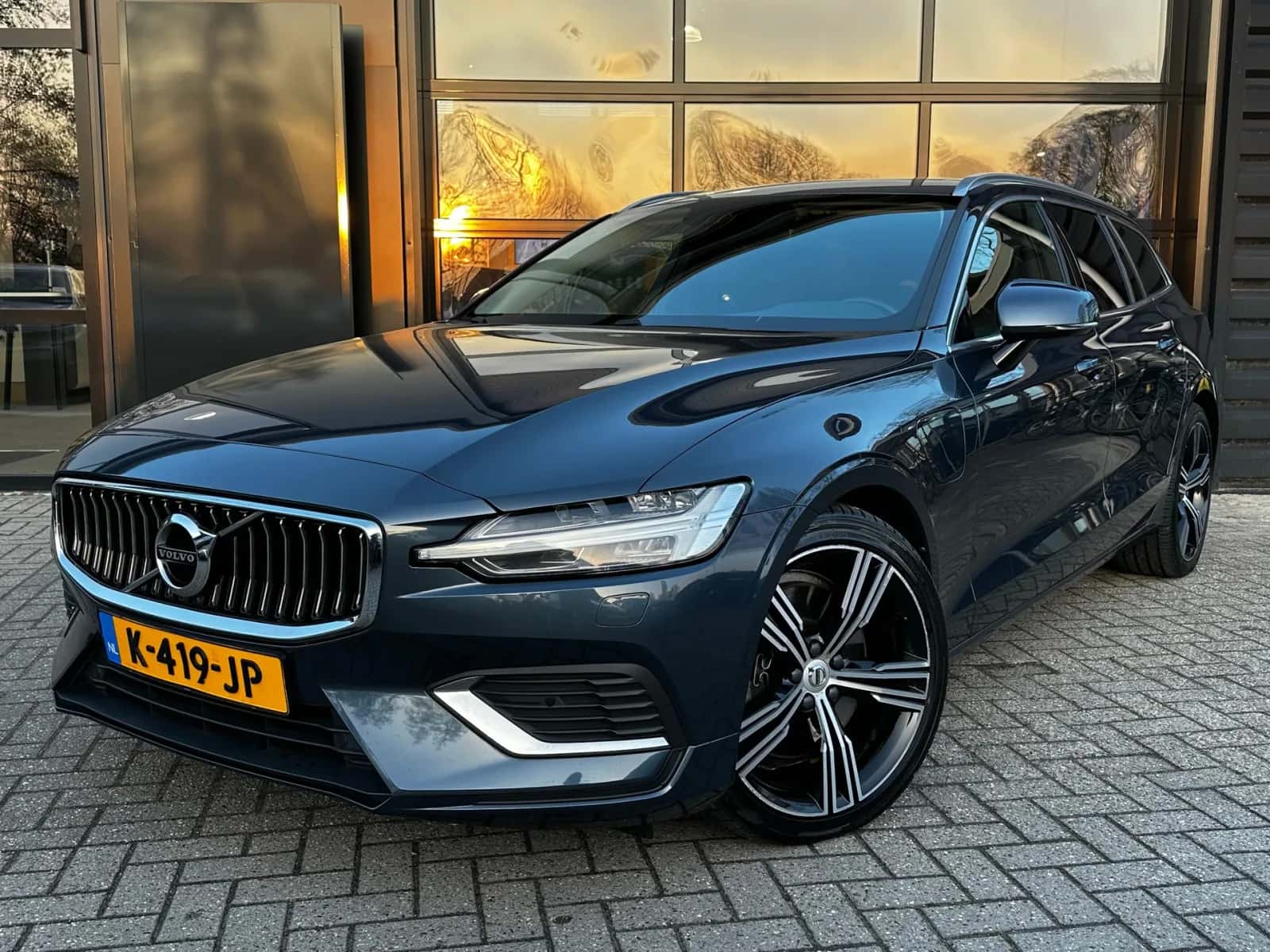 Volvo V60 (2021) — foto 1