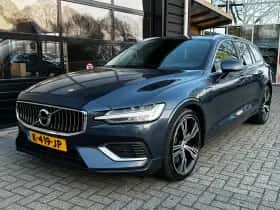 Volvo V60 (2021) thumbnail 2