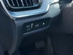 Volvo V60 (2021) thumbnail 13