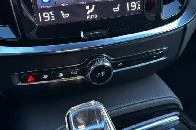 Volvo V60 (2021) thumbnail 23