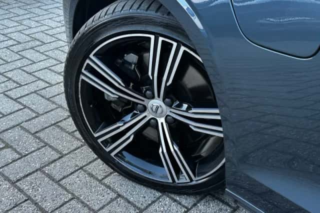 Volvo V60 (2021) thumbnail 33