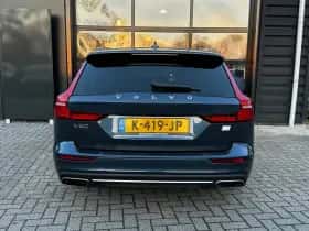 Volvo V60 (2021) thumbnail 5