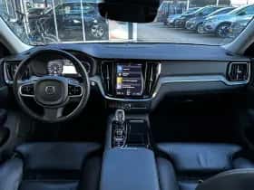 Volvo V60 (2021) thumbnail 10