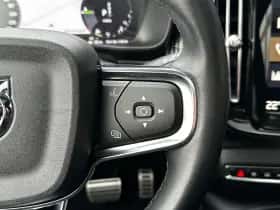 Volvo XC40 (2022) thumbnail 16