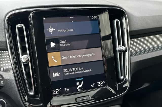 Volvo XC40 (2022) thumbnail 17