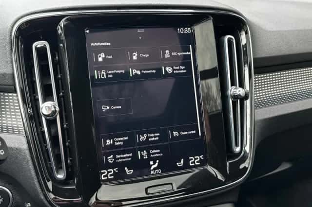 Volvo XC40 (2022) thumbnail 21