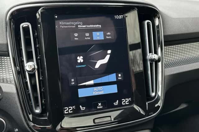 Volvo XC40 (2022) thumbnail 25
