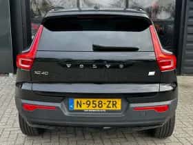 Volvo XC40 (2022) thumbnail 5