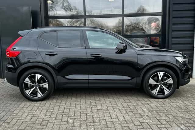 Volvo XC40 (2022) thumbnail 7