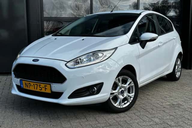 Ford Fiesta (2017) thumbnail 1
