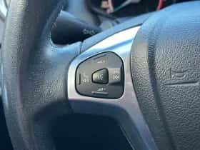 Ford Fiesta (2017) thumbnail 13