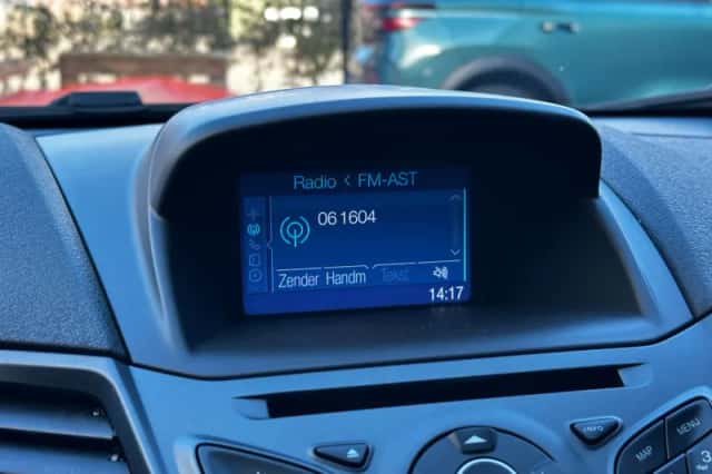 Ford Fiesta (2017) thumbnail 18