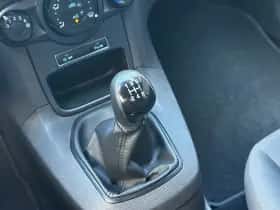 Ford Fiesta (2017) thumbnail 23