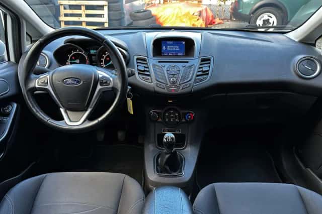 Ford Fiesta (2017) thumbnail 24