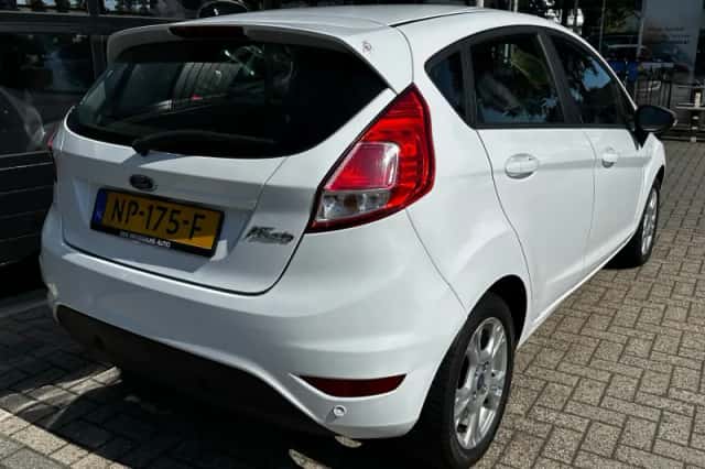 Ford Fiesta (2017) thumbnail 6
