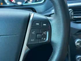Volvo V40 (2019) thumbnail 16