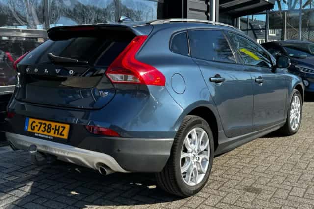 Volvo V40 (2019) thumbnail 6