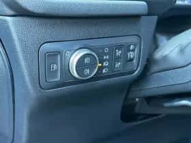 Ford Kuga (2022) thumbnail 12
