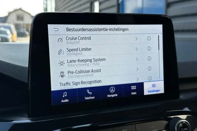 Ford Kuga (2022) thumbnail 21
