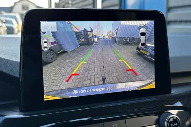 Ford Kuga (2022) thumbnail 22