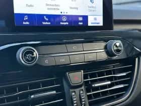 Ford Kuga (2022) thumbnail 23